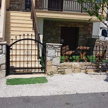 Angelas Villa Nikíti